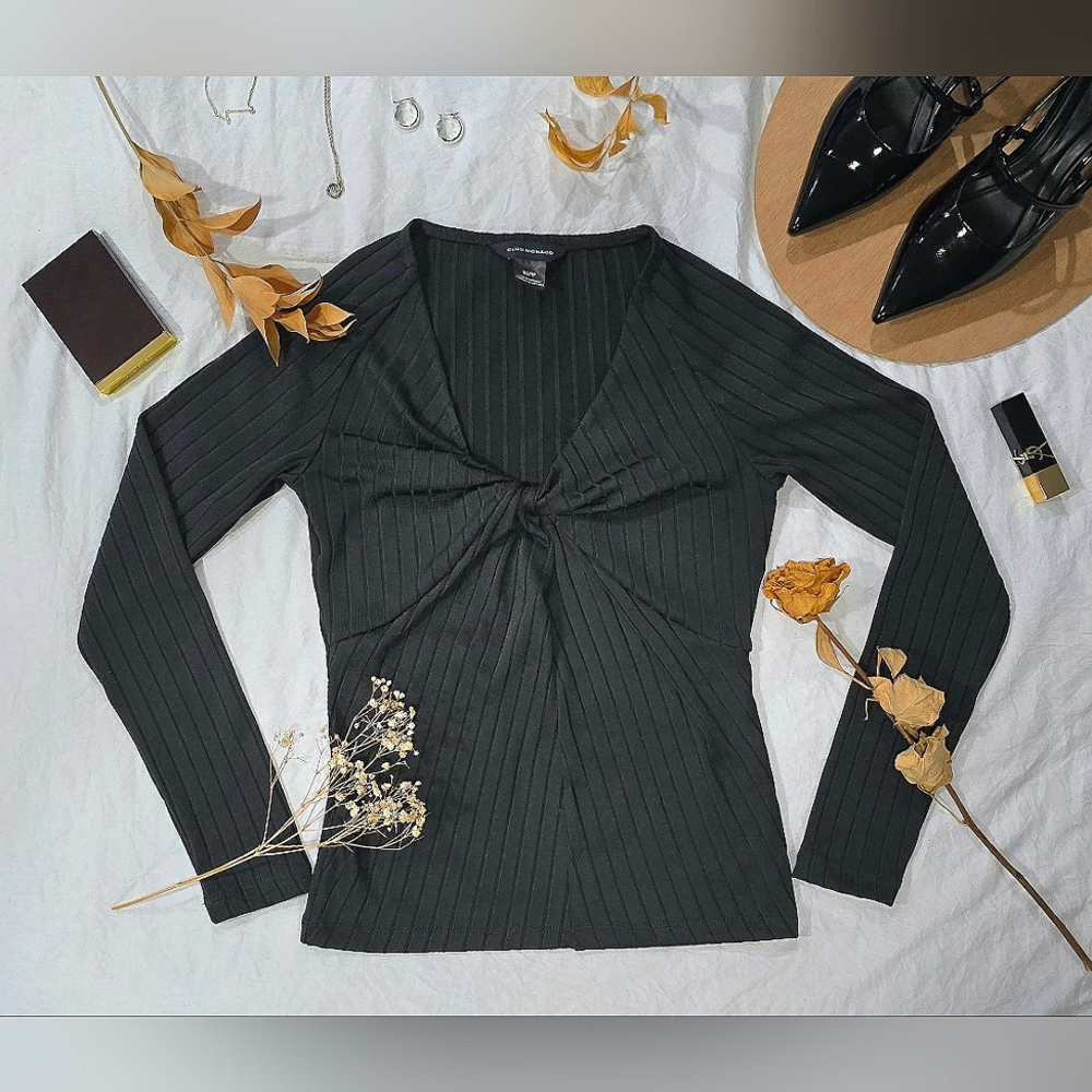 Club Monaco Black Front Twist Top